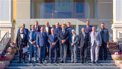 محافظ الإسكندرية يلتقي رئيس الهيئة الوطنية للصحافة