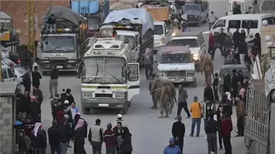 خشية اندلاع حرب واسعة، عودة كثيفة للسوريين من لبنان برا