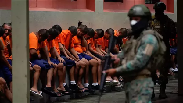 الجيش الأمريكي يشن عمليات عسكرية مشتركة مع الإكوادور ضد منظمات إرهابية