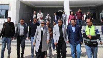 محافظ الوادي الجديد تتابع التجهيزات النهائية بمستشفى الداخلة الجديد 