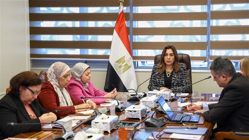 منال عوض، فيتو