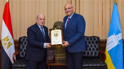 محافظ الإسكندرية يستقبل رئيس هيئة النيابة الإدارية لبحث دعم منظومة العمل الإداري