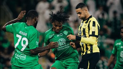الأهلي يحسم ديربي جدة بثلاثية في شباك الاتحاد ويتصدر الدوري السعودي مؤقتا (صور)