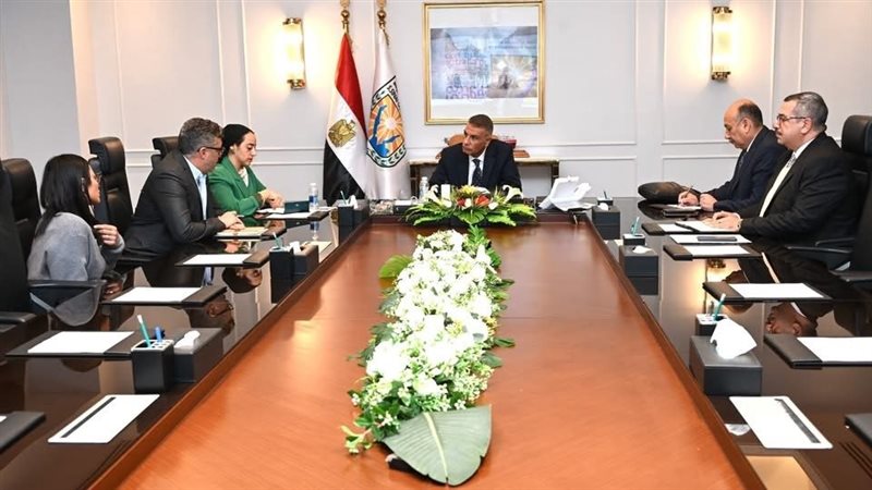 اجتماع محافظ جنوب