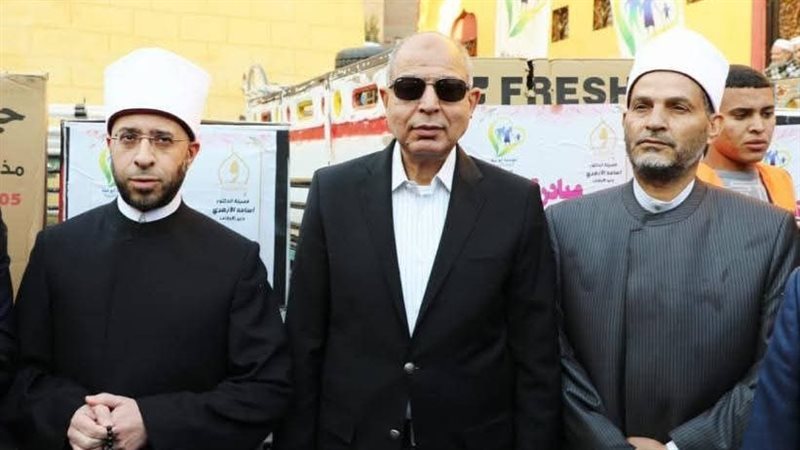 وزير الأوقاف ومحافظ
