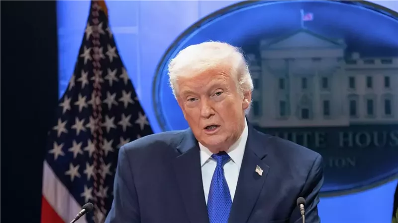 الرئيس الأمريكي،