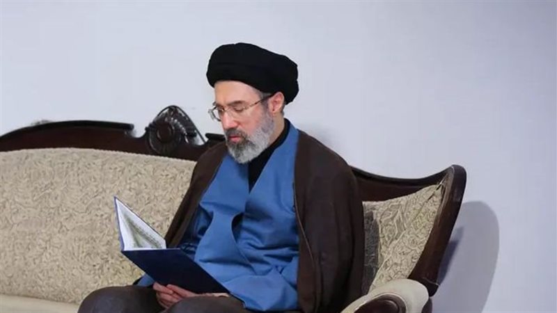  مجتبى خامنئي، فيتو