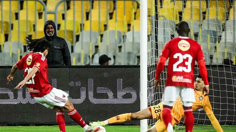 الأهلي وسموحة 