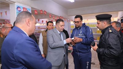 محافظ دمياط يفاجئ 