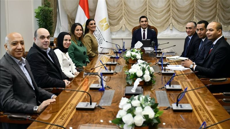 وزير الرياضة يستقبل