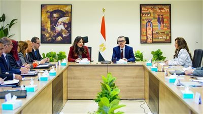 وزيرا التخطيط والإسكان يناقشان الخطة الاستثمارية حتى 2030 لتعزيز التنمية العمرانية 