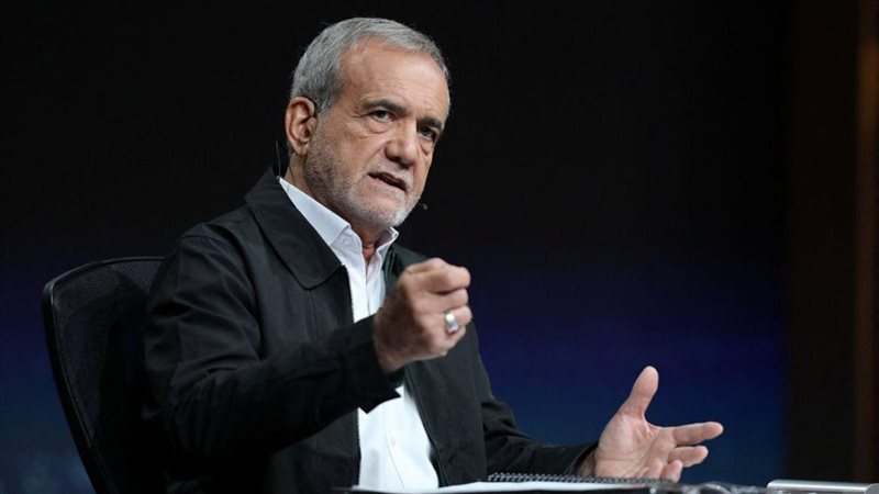 الرئيس الإيراني مسعود