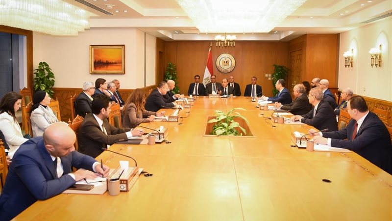 الخارجية تستضيف اجتماعًا