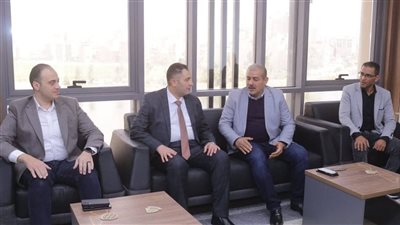 محافظ دمياط ومدير الإصلاح الزراعي يناقشان حسم ملف تقنين أراضي الدولة