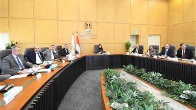 وزيرة الإسكان تترأس الاجتماع الثاني لمجلس إدارة جهاز تنظيم الإعلانات على الطرق 