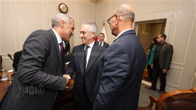 وزير العدل يستقبل أعضاء مجلسي النواب والشيوخ لتوطيد التعاون بين السلطتين
