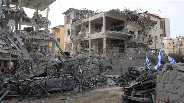إصابة 15 شخصًا في هجوم صاروخي إيراني على مبنى في زرازير بالجليل