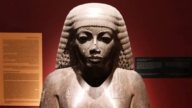 تمثال الملك أمنحتب
