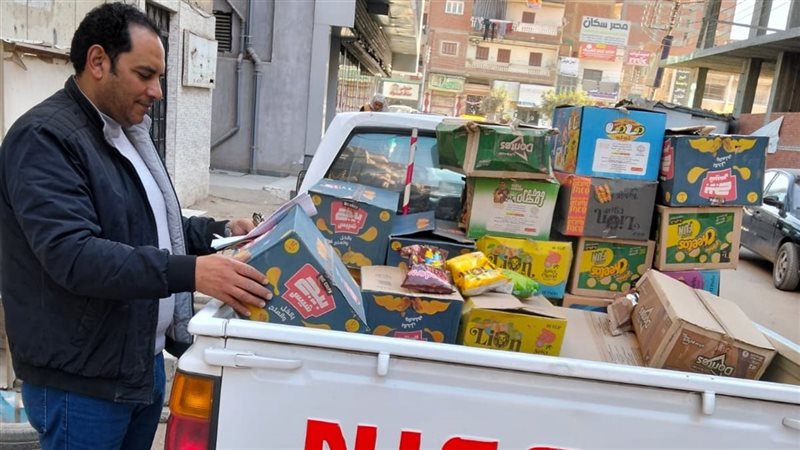 ضبط 400 عبوة أغذية