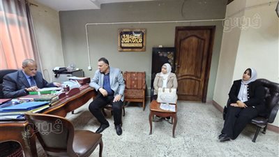 وكيل تعليم بورسعيد يناقش آليات وقف ندب المعلمين إلى الإدارات التعليمية