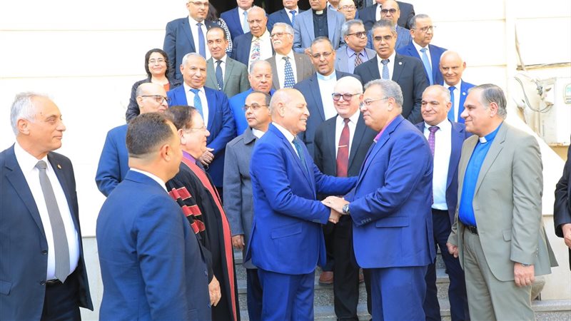 محافظ القاهرة، فيتو