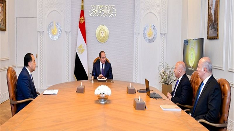 الرئيس السيسي يتابع