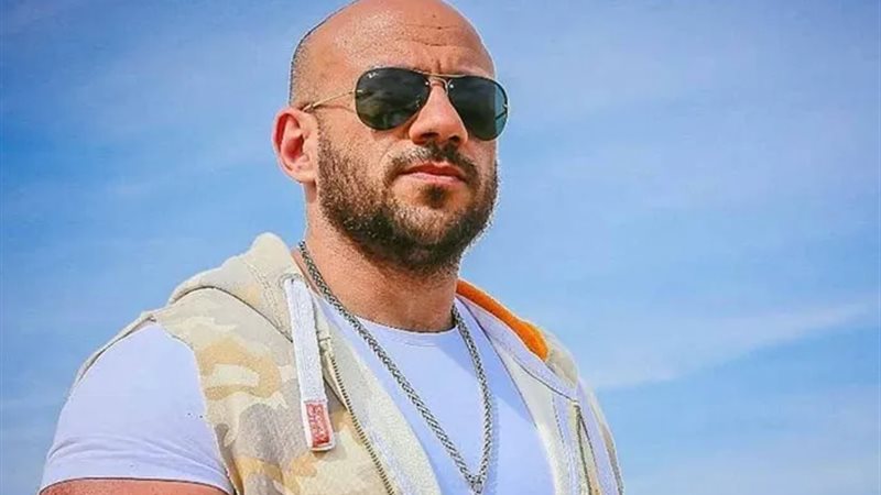 احمد مكي، فيتو