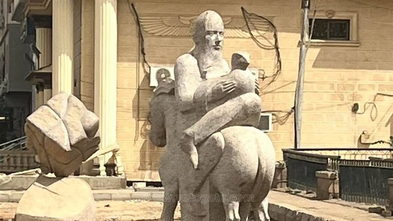تمثال في أحد شوارع