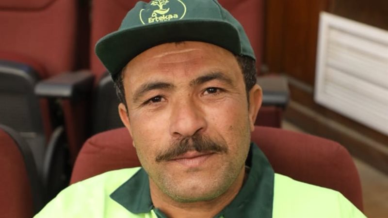 عامل النظافة الأمين