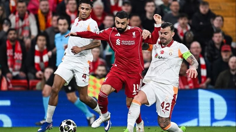 محمد صلاح أمام جالطة