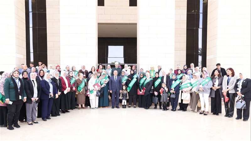 تكريم الامهات 