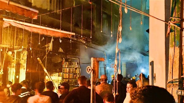 حريق يلتهم 3 محال تجارية في سوق الليمون بالمحلة الكبرى دون إصابات