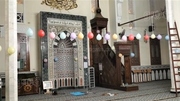 مسجد الشاذلي بالباجور يزين بالبالونات استعدادًا لصلاة عيد الفطر وسط استعدادات رسمية شاملة