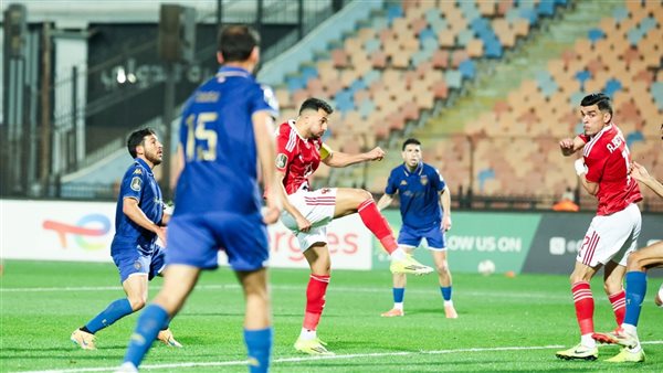 مروان عثمان يدرك التعادل للأهلي في شباك الترجي بربع نهائي دوري الأبطال