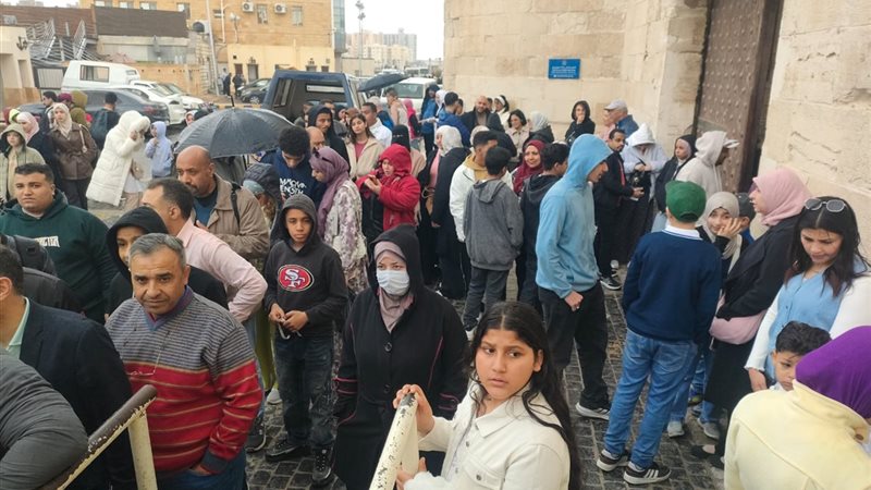 إقبال على قلعة قايتباي،