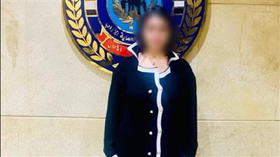 حبس صانعة محتوى بتهمة نشر فيديوهات مخلة بالتجمع الخامس