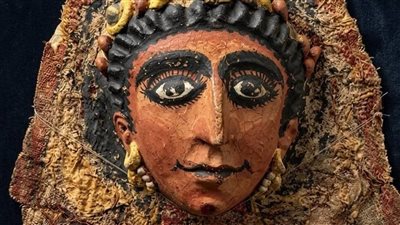 المتحف المصري بالقاهرة يعرض ثلاثة أقنعة جنائزية من 