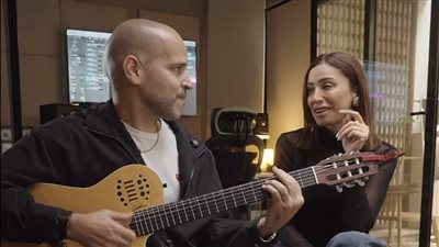 أغنية دقة ناقصة تجمع دينا الشربيني وأبو (فيديو)