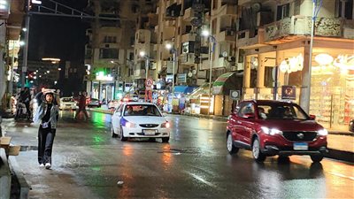 أمطار غزيرة تضرب بورسعيد واستنفار بالمحافظة لمواجهة موجة الطقس السيء (صور وفيديو)