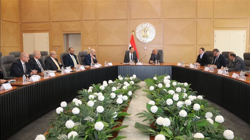 وزيرا الاتصالات والكهرباء