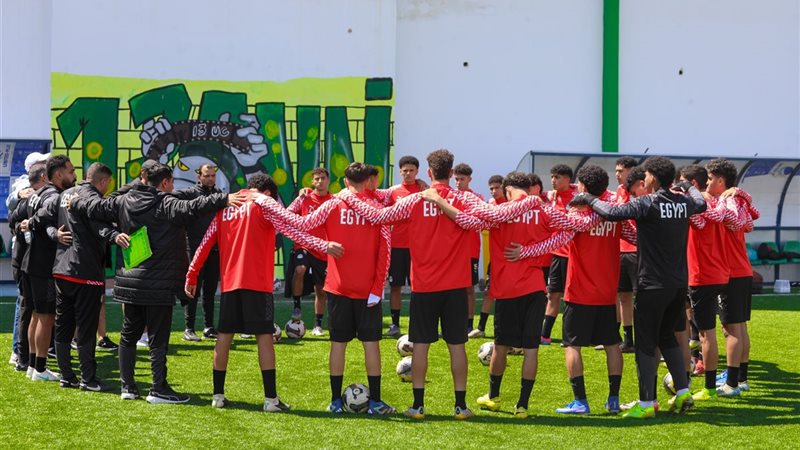 منتخب مصر مواليد