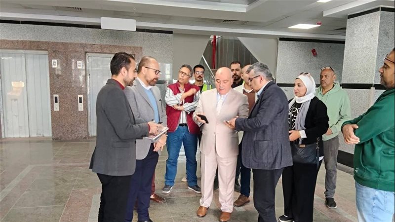 مستشفي العبور، فيتو