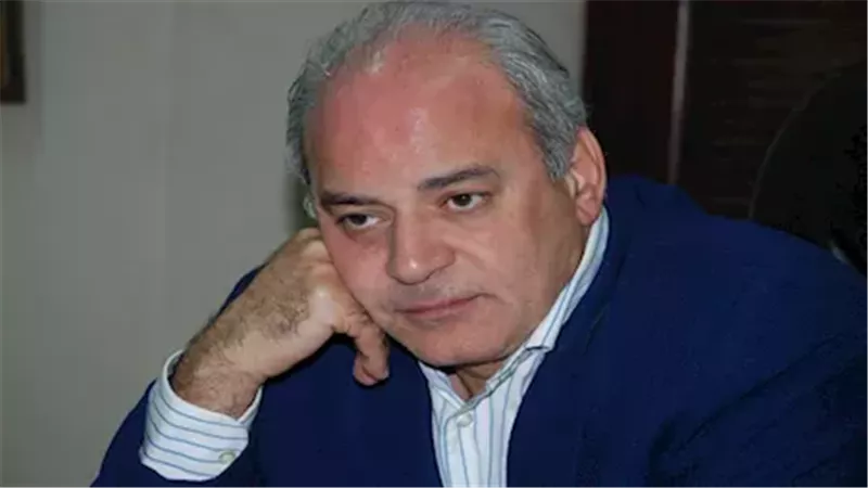 الكاتب سمير غريب،