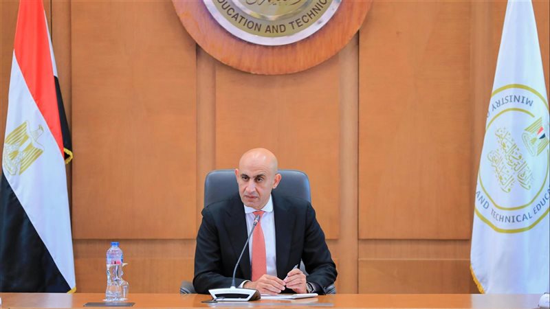 محمد عبد اللطيف وزير