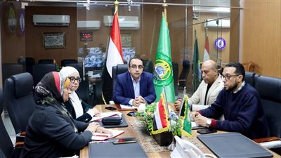 نائب محافظ الإسماعيلية يشارك في اجتماع متابعة تجهيزات مجمعات الخدمات الحكومية