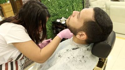 أزهري: عمل المرأة فى صالون حلاقة للرجال حرام شرعا