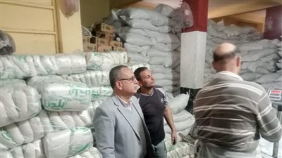 التحفظ على 2 طن سكر ودقيق وتحرير 325 مخالفة تموينية بالدقهلية خلال 48 ساعة