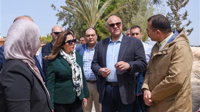 وزيرة التنمية المحلية ومحافظ الإسكندرية يتفقدان مركز معالجة المخلفات الخطرة 