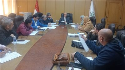 الفيوم تناقش رفع كفاءة وصيانة الطرق المطلوب إدراجها بخطة المحافظة للرصف