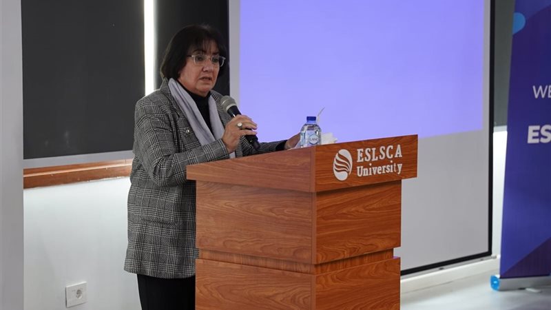 د. نادية العارف 